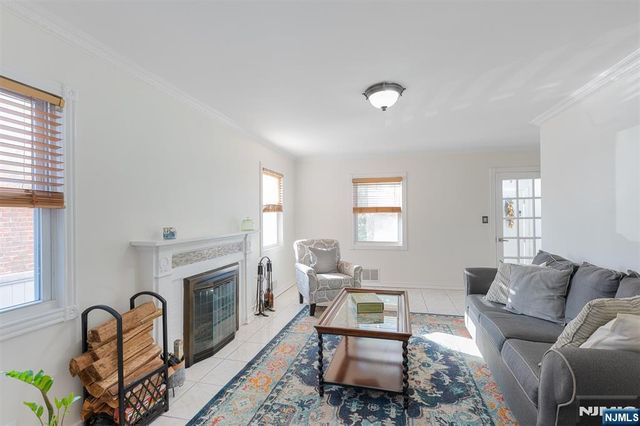 365 Rockledge Place, Teaneck, NJ 07666