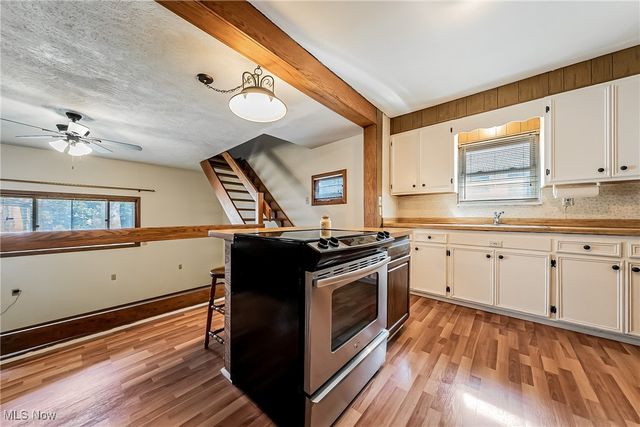 26381 Shoreview Avenue, Cleveland, OH 44132