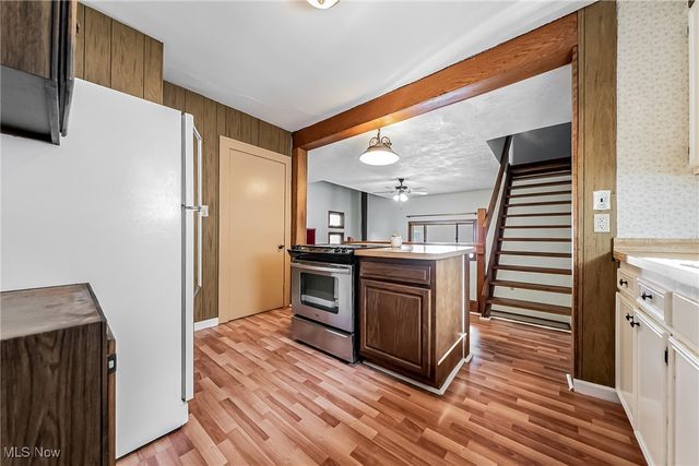 26381 Shoreview Avenue, Cleveland, OH 44132