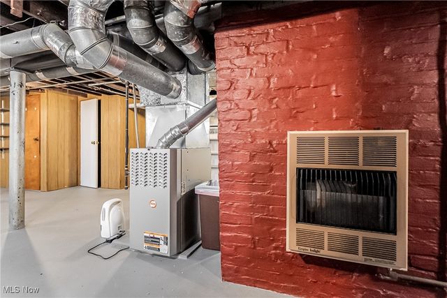 26381 Shoreview Avenue, Cleveland, OH 44132