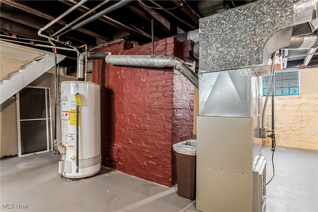 26381 Shoreview Avenue, Cleveland, OH 44132