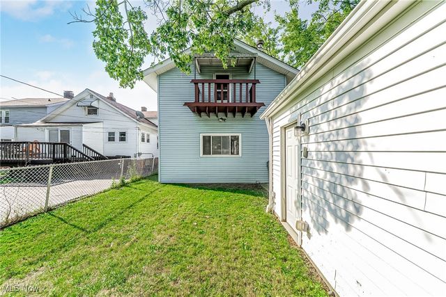 26381 Shoreview Avenue, Cleveland, OH 44132