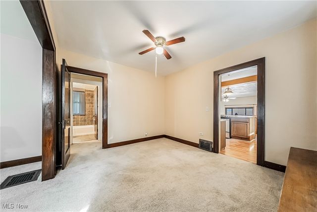 26381 Shoreview Avenue, Cleveland, OH 44132