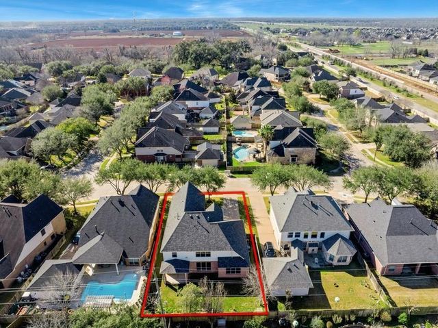 3615 Emerald Bay Lane, Sugar Land, TX 77498