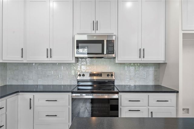 11 Crieff Circle, Bella Vista, AR 72715