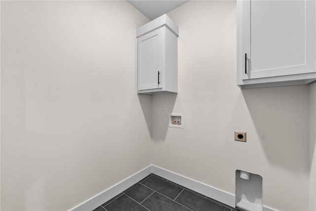 11 Crieff Circle, Bella Vista, AR 72715