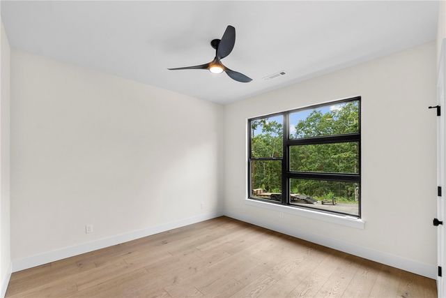 11 Crieff Circle, Bella Vista, AR 72715