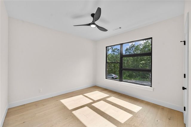 11 Crieff Circle, Bella Vista, AR 72715