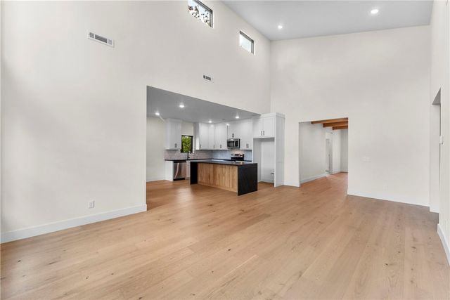 11 Crieff Circle, Bella Vista, AR 72715