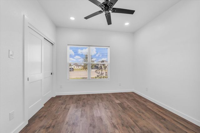 960 Gallant Fox Road, Hewitt, TX 76643