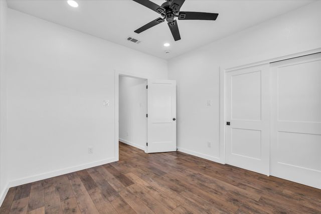 960 Gallant Fox Road, Hewitt, TX 76643