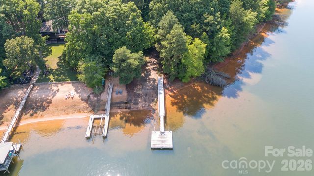 567 Canvasback Road, Mooresville, NC 28117