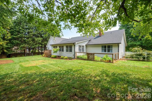 567 Canvasback Road, Mooresville, NC 28117