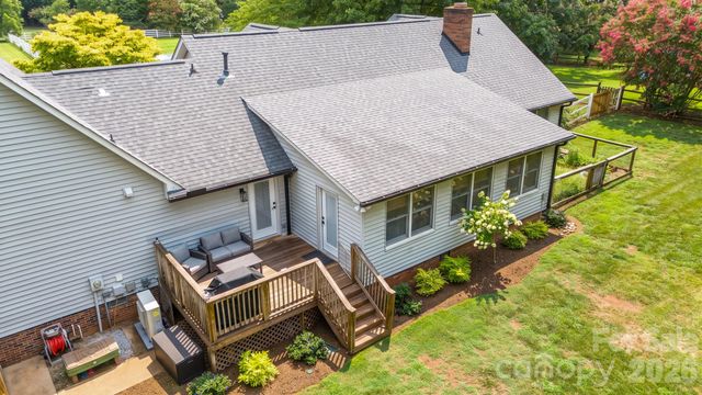 567 Canvasback Road, Mooresville, NC 28117