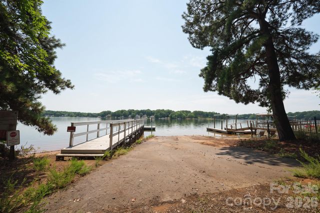 567 Canvasback Road, Mooresville, NC 28117