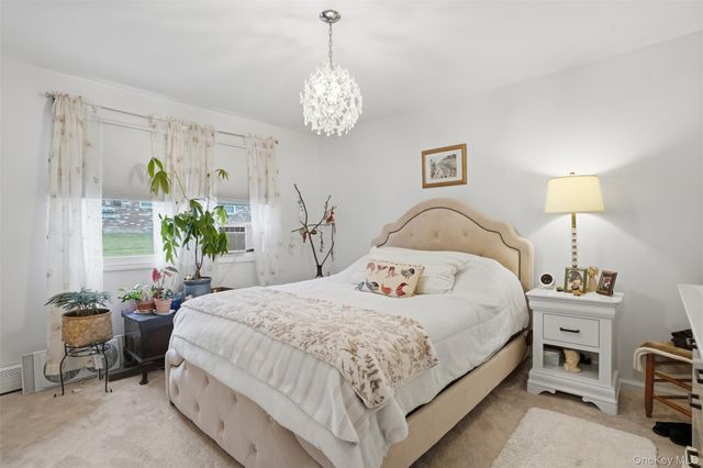 136 N Chestnut Street 9B, New Paltz, NY 12561
