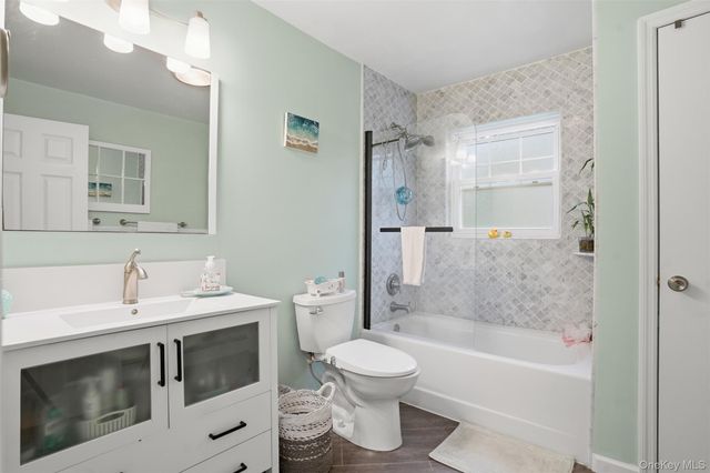 136 N Chestnut Street 9B, New Paltz, NY 12561