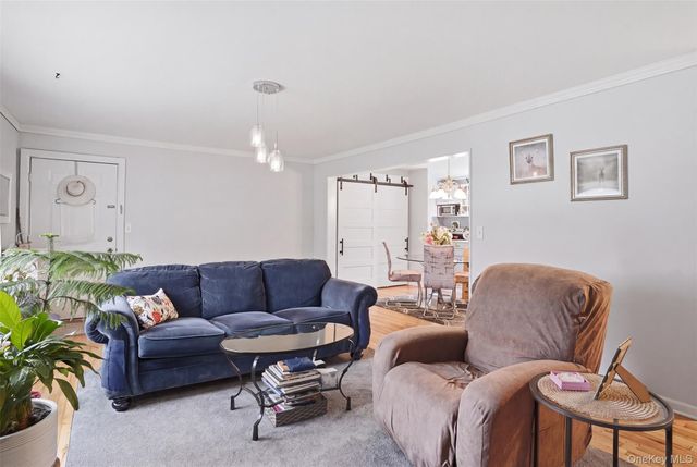 136 N Chestnut Street 9B, New Paltz, NY 12561
