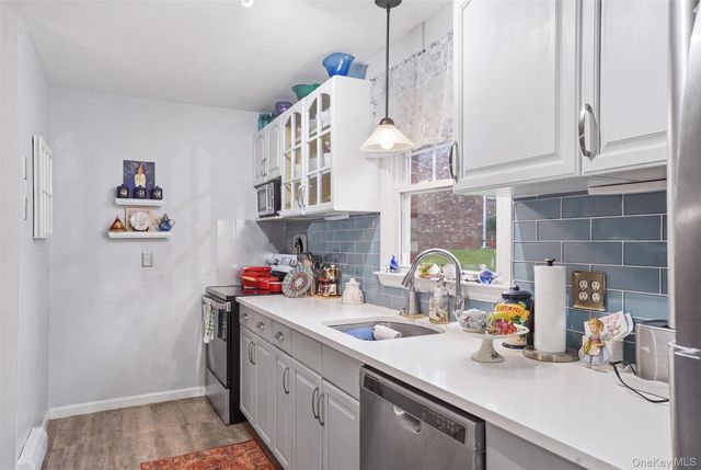 136 N Chestnut Street 9B, New Paltz, NY 12561