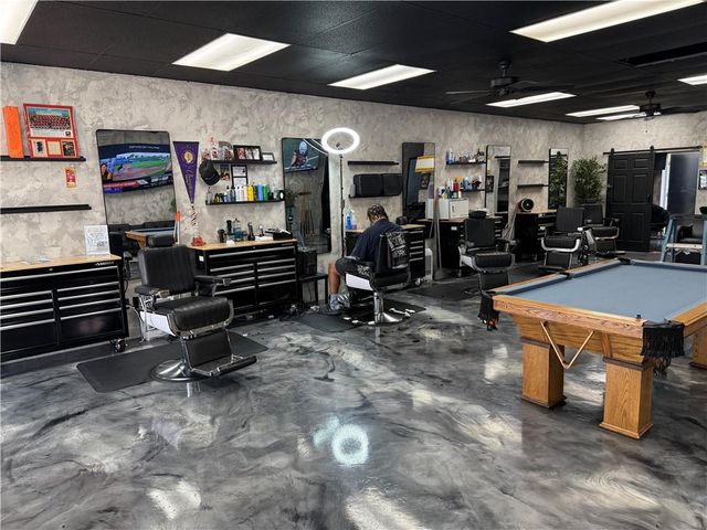 805 W Main #B Street, Blue Springs, MO 64015