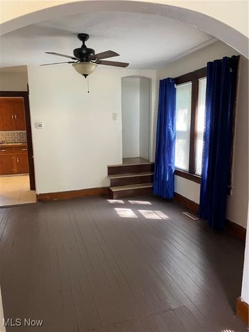 1310 Roselawn Ave Avenue, Belpre, OH 45714