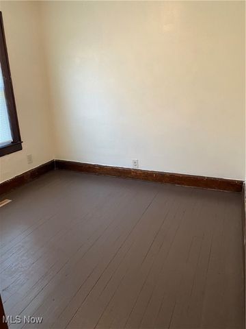 1310 Roselawn Ave Avenue, Belpre, OH 45714