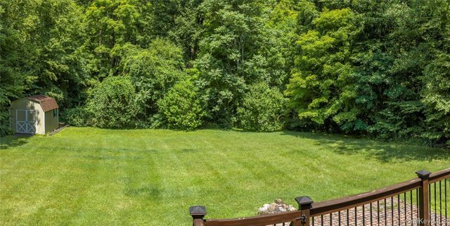 22 Hickory Lane, Pawling, NY 12564