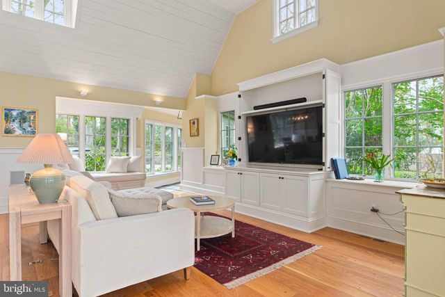 136 GYPSY LN, Wynnewood, PA 19096