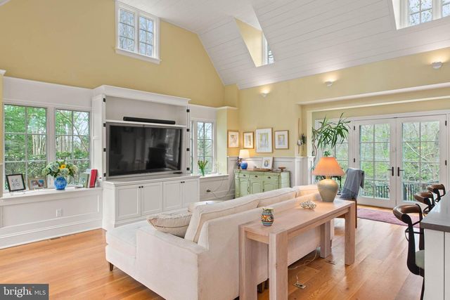 136 GYPSY LN, Wynnewood, PA 19096