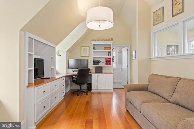 136 GYPSY LN, Wynnewood, PA 19096