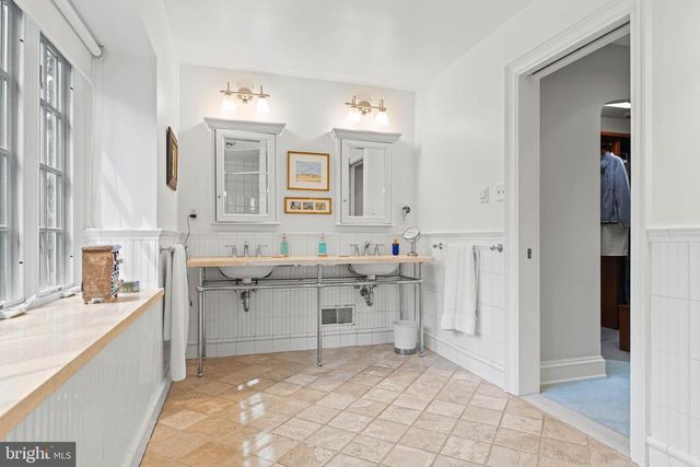 136 GYPSY LN, Wynnewood, PA 19096