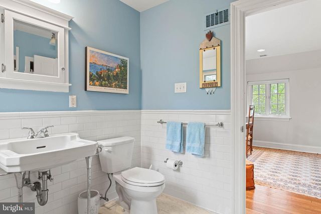 136 GYPSY LN, Wynnewood, PA 19096