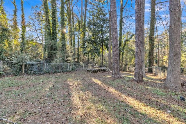 4611 Eberline Court, Stone Mountain, GA 30083