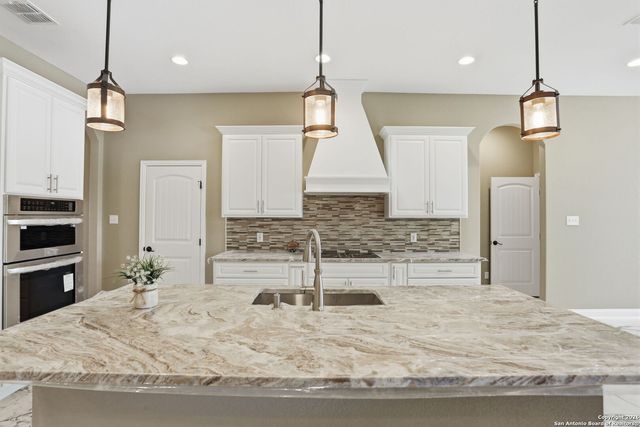 7802 Clearwater Blvd, Selma, TX 78154