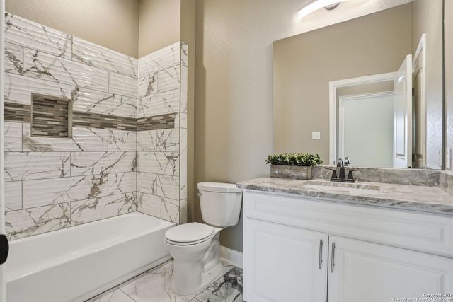 7802 Clearwater Blvd, Selma, TX 78154