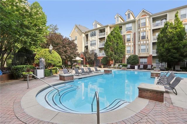 2211 Westchester Ridge, Atlanta, GA 30329