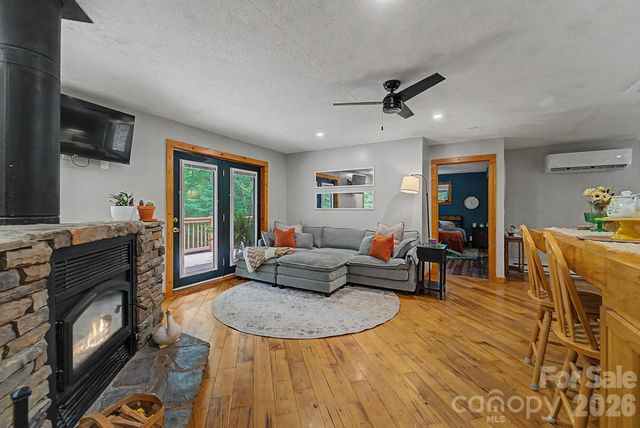 231 Cedar Creek Farm Road, Tuckasegee, NC 28783