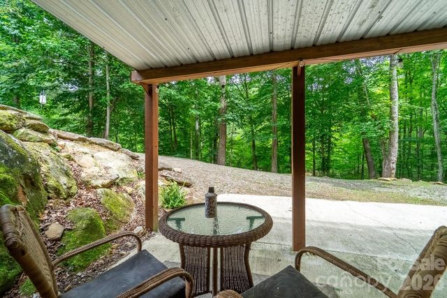 231 Cedar Creek Farm Road, Tuckasegee, NC 28783