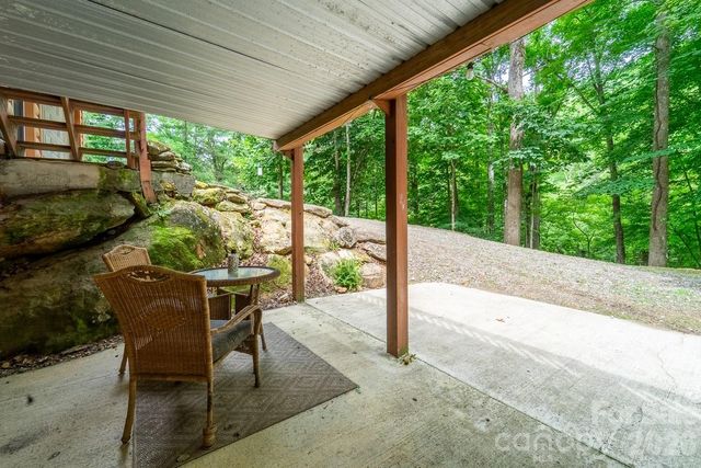 231 Cedar Creek Farm Road, Tuckasegee, NC 28783