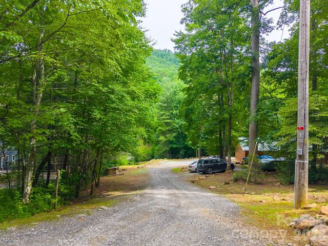231 Cedar Creek Farm Road, Tuckasegee, NC 28783