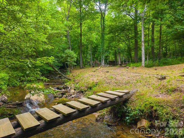 231 Cedar Creek Farm Road, Tuckasegee, NC 28783