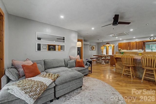 231 Cedar Creek Farm Road, Tuckasegee, NC 28783