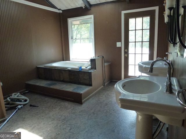 352 Riverside Drive, Claxton, GA 30417