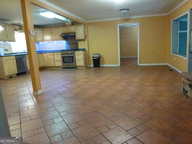 352 Riverside Drive, Claxton, GA 30417