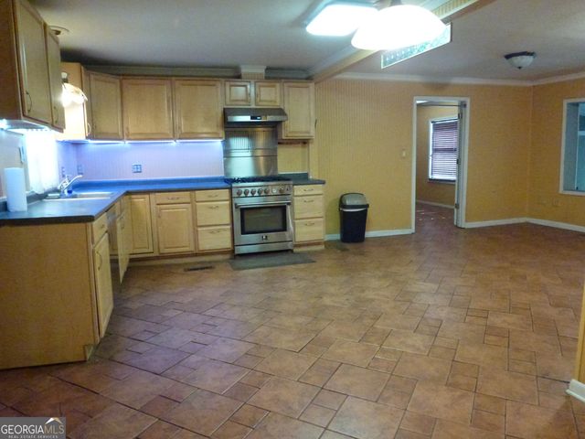 352 Riverside Drive, Claxton, GA 30417