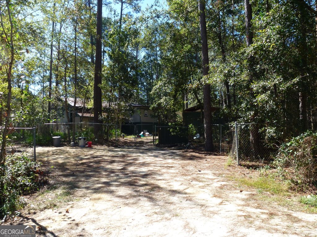 352 Riverside Drive, Claxton, GA 30417