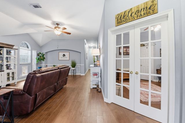 10019 Red Mesa Drive, Houston, TX 77095