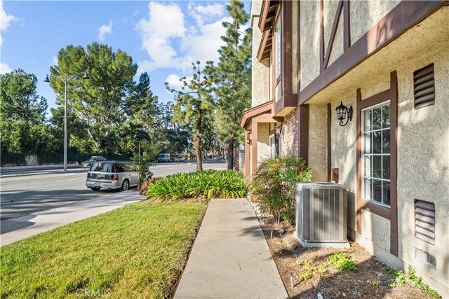 2005 Windsor Cir, Duarte, CA 91010