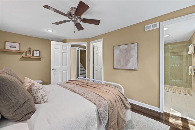 7309 Canterbury Street, Prairie Village, KS 66208