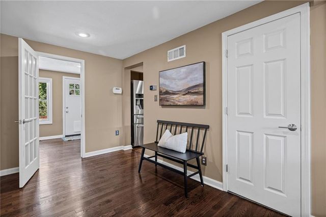 7309 Canterbury Street, Prairie Village, KS 66208